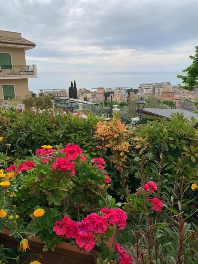 Casa Di Mary Apartment Grottammare Exterior photo